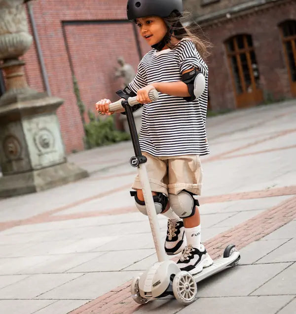 Trotineta copii pliabila, reglabila, roti luminoase, Highwaykick 3S Led Ash, 3+ ani, pana la 50 kg, Scoot Ride