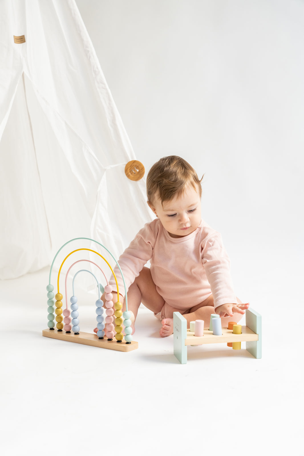 Abac Curcubeu din Lemn Saro Baby ,   Numarare E i Culori   Jucarie Educativa E i Decorativa 12M+