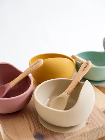 Set Hranire Saro , zNordic Wave   Copper ,   Bol Silicon 250ml cu Ventuza + Lingura Silicon E i Lemn de Fag   BLW 6M+