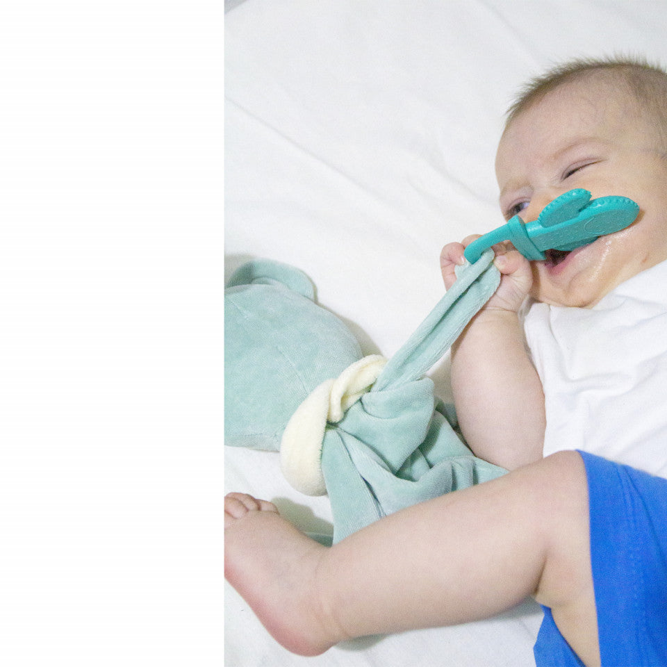Jucarie atasament cu jucarie dentitie Sleeping Friend BabyJem (Culoare: Gri)