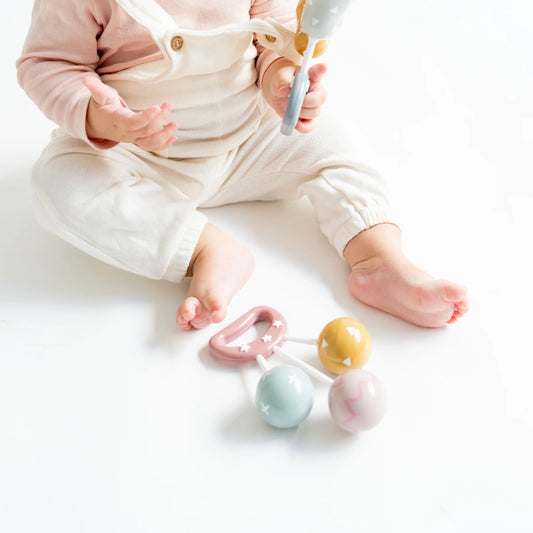 Primul Meu Zornaitor Vintage cu Clopotei Saro Baby ,   Roz, Fara BPA   Coordonare 0M+