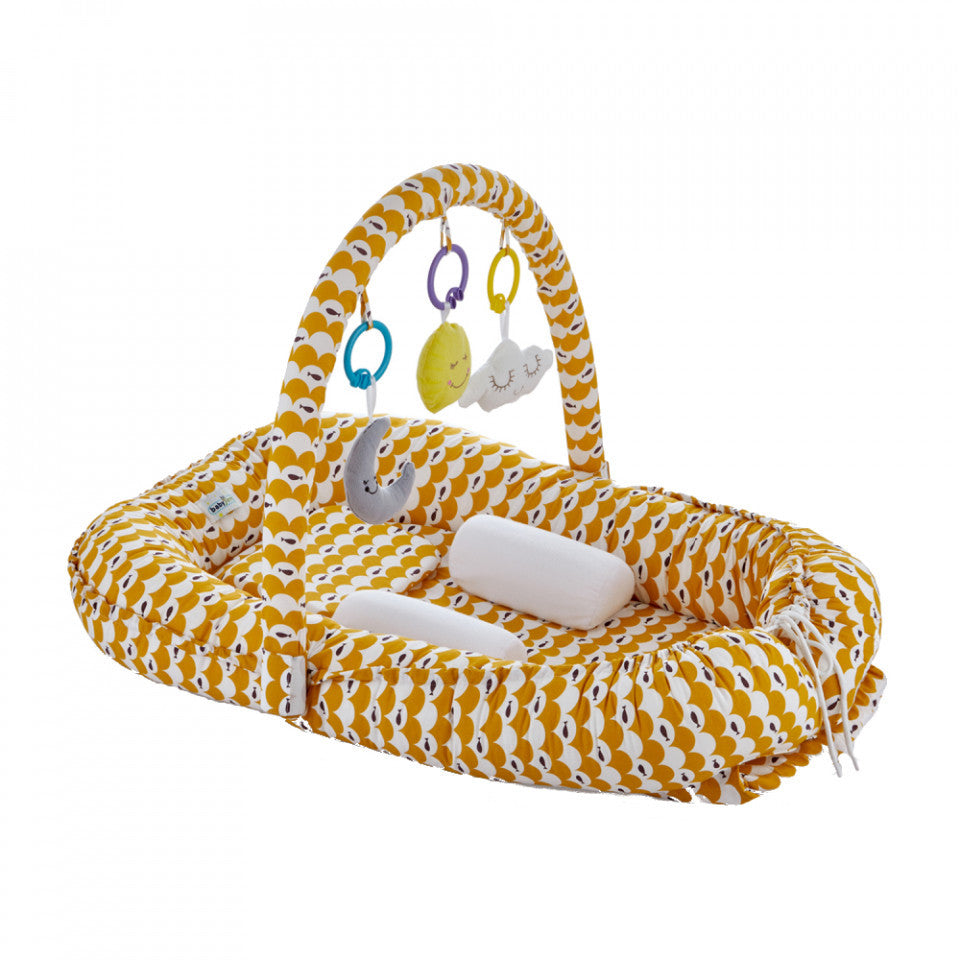 Salteluta BabyNest cu bara jucarii Between parents